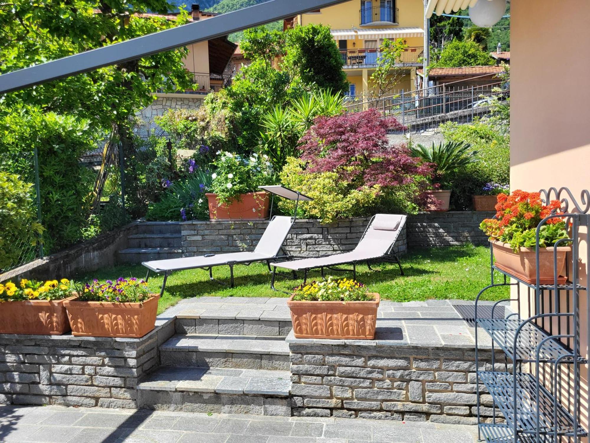 Casa Intignano - Appartamento Con Terrazzo Vista Lago Tremezzo Rom bilde